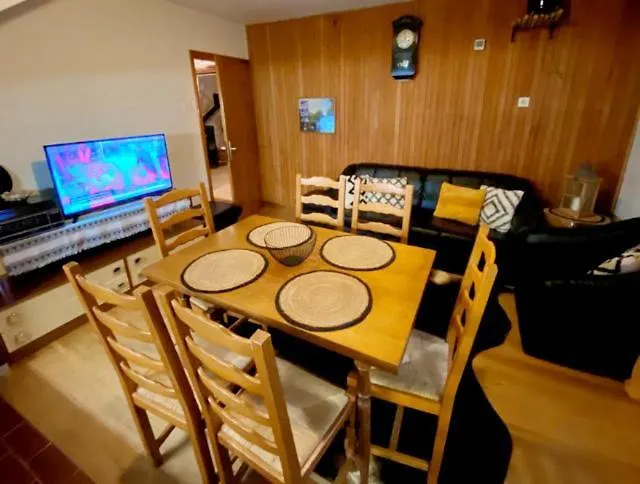 Sanmari_forest * Ledenice